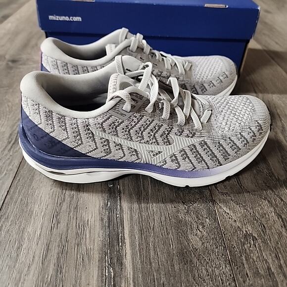 Mizuno Women s Wave Rider 24 Waveknit Running Shoe - Lunar Rock White 6 - Picture 2 of 10